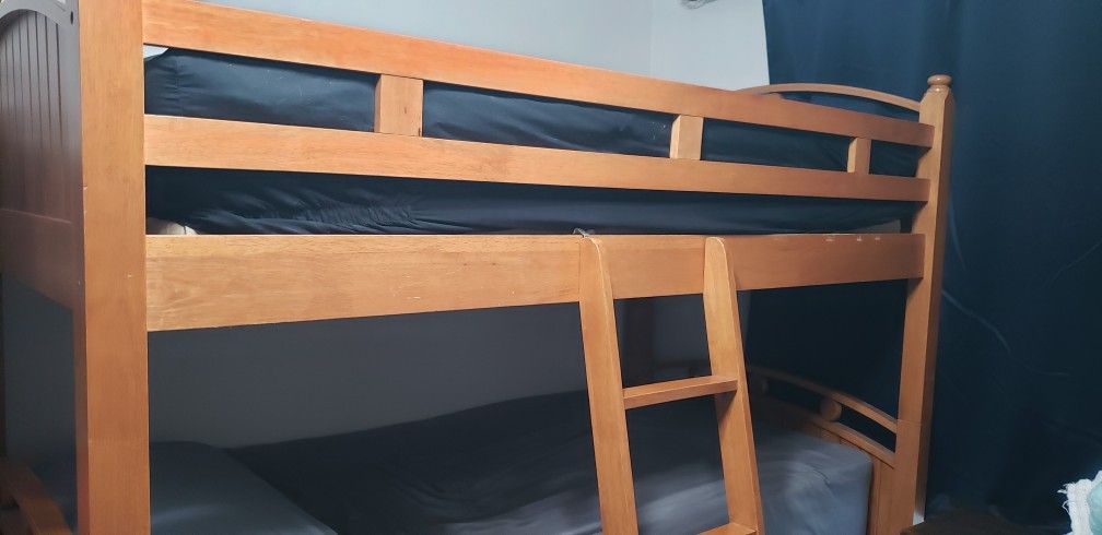 Bunk Bed, Twin Size