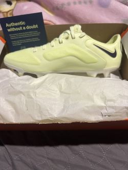 Brand New Nike Tiempo
