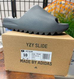 Yeezy Slides Slate Grey Size 10men