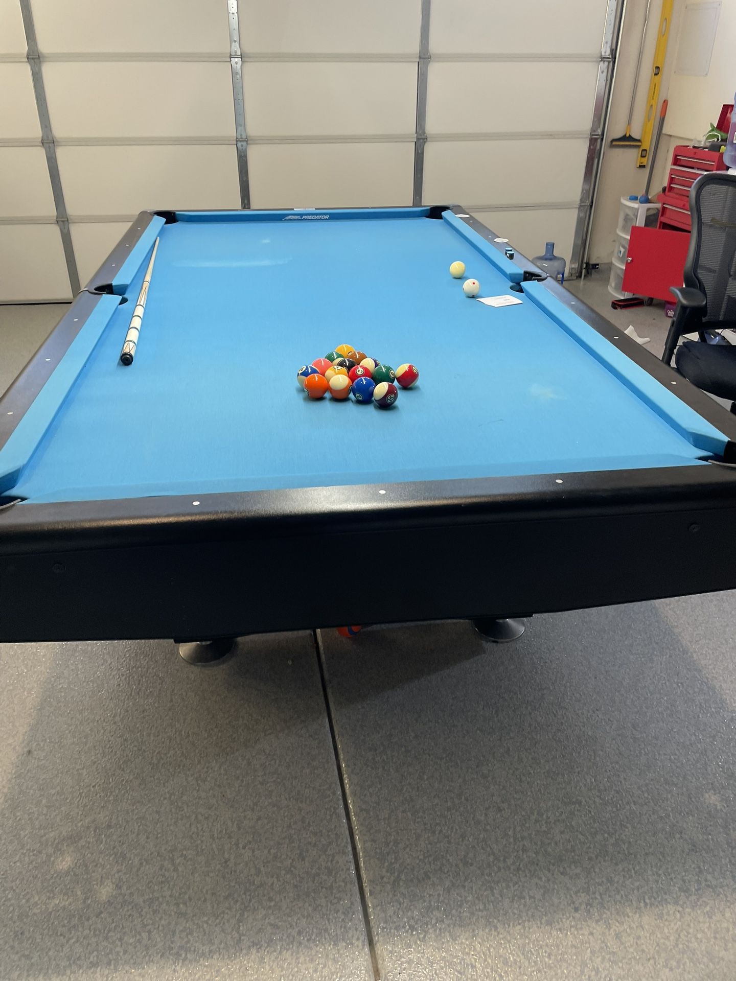 AFF 9ft pool table