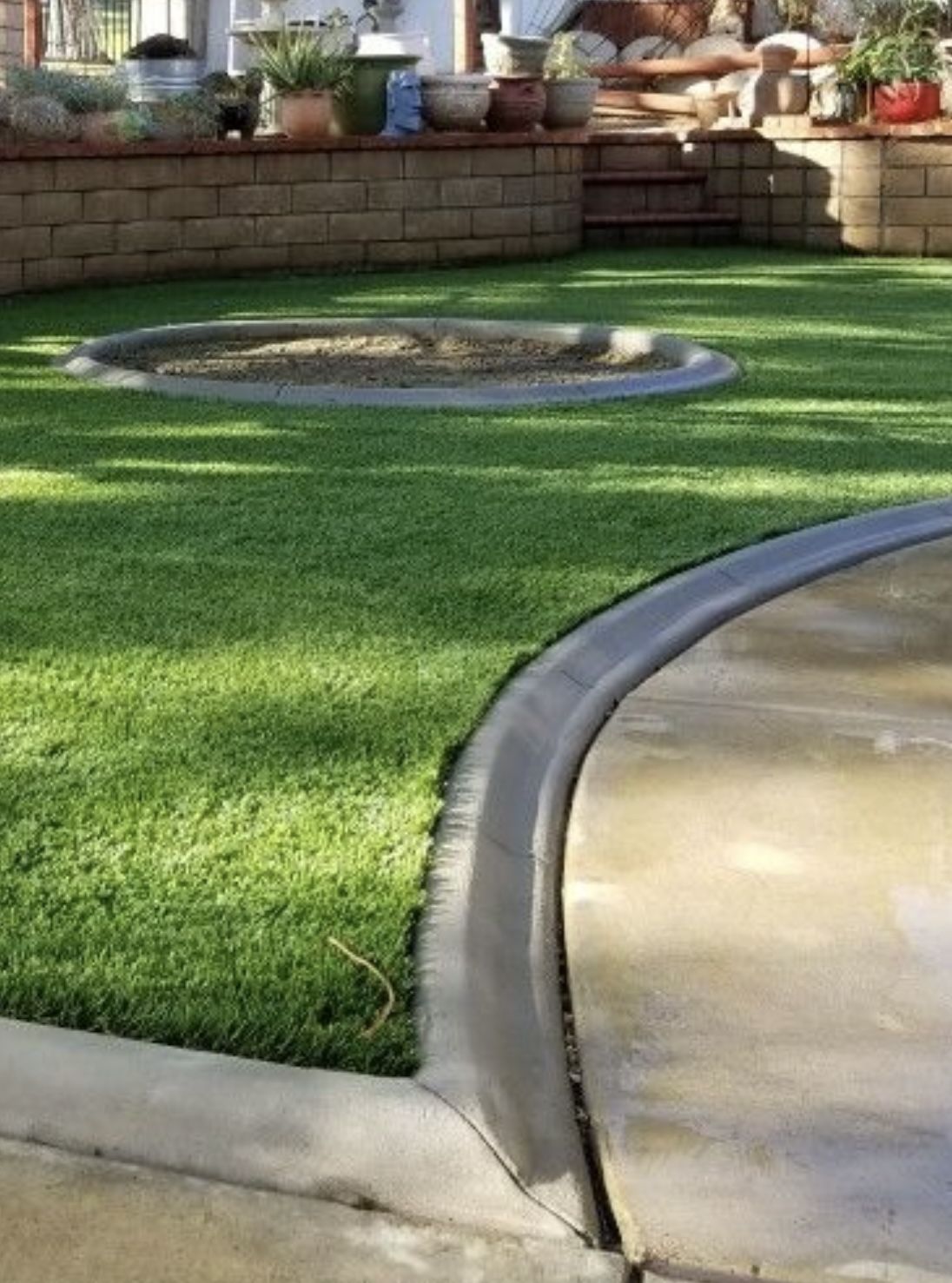 Concrete Mow Curbs