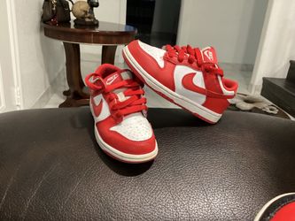 Get shoes excellent condition size 12