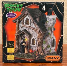 Lemax Spooky Town Wanda’s House