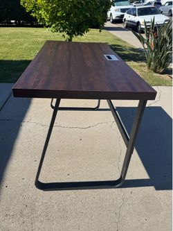 Free Desk