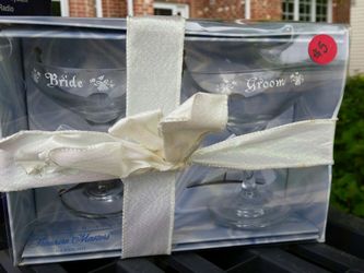 Champaign Glasses ... Bride and Groom
