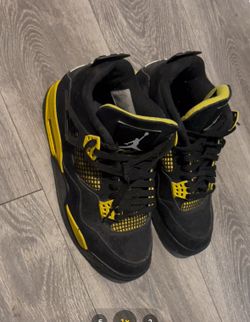 Retro Air Jordan 4 Thunder Men’s 8.5