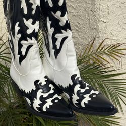 Women’s Cowgirl Boots 