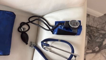 Manual Blood Pressure Cuff and Stethoscope Set