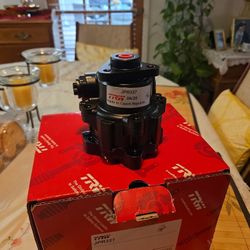 Voltzwagen Passat Power Steering Pump