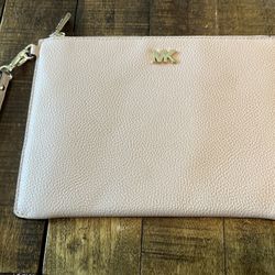 Michael Kors clutch - Blush / Pale Pink 
