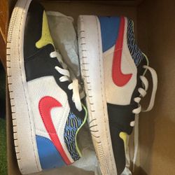 Nikes , Vans , Steve Madden 