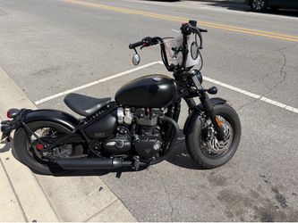 2019 triump bobber black 1200cc motorcycle