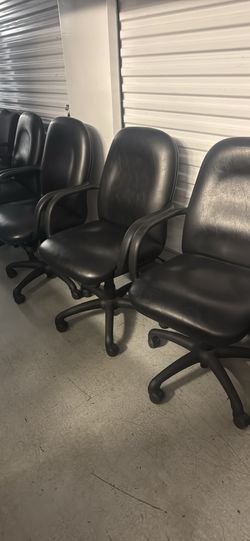 A Lot Of Executive Office Chairs In Great Condition For sale Price Varies Between 35 To 47 Dollars 