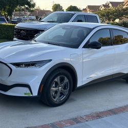 2023 Ford Mustang Mach-e