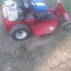 Movie Forest Gump Riding Mower -Electric Start  Snapper 