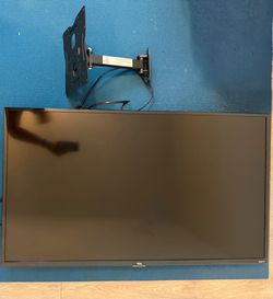 40” TCL Roku TV with wall mount