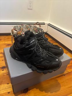 Balenciaga track