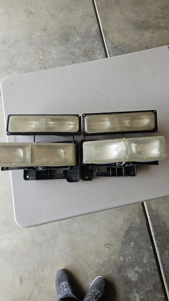 obs 1999 headlight and signal light assembly 