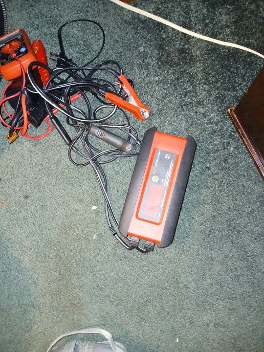 SCHUMACHER CHARGER