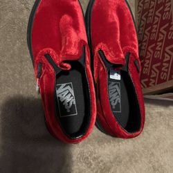 New  Red Vans 3.5