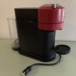 Nespresso Vertuo Next (Red) 
