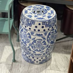 Chinoiserie Blue and White Porcelain Garden Stool