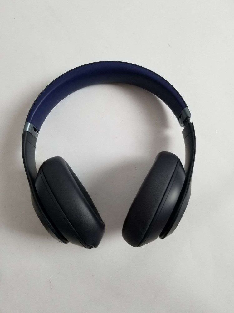 BEATS STUDIO PRO Wireless Over-Ear Noise Cancelling Headphones