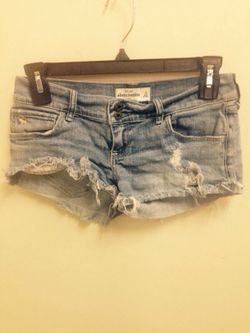 Girls Abercrombie size 14 shorts