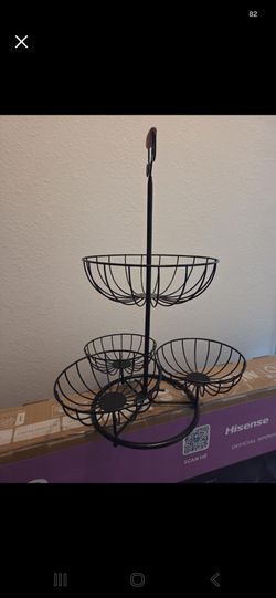 3-Tier Black Metal Wire Fruit Basket Stand