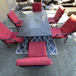 Outdoor Dinning Table With Chairs 