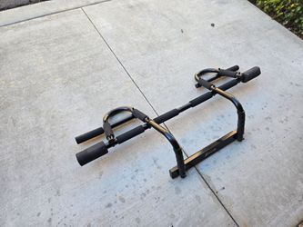 Pull up bar