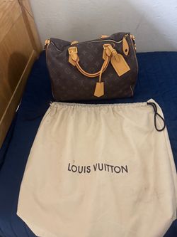 Louis Vuitton authentic clothing leather bag…SPEEDY 40
