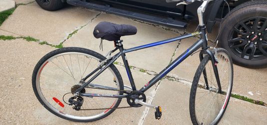 Shimano Hybrid City Bike