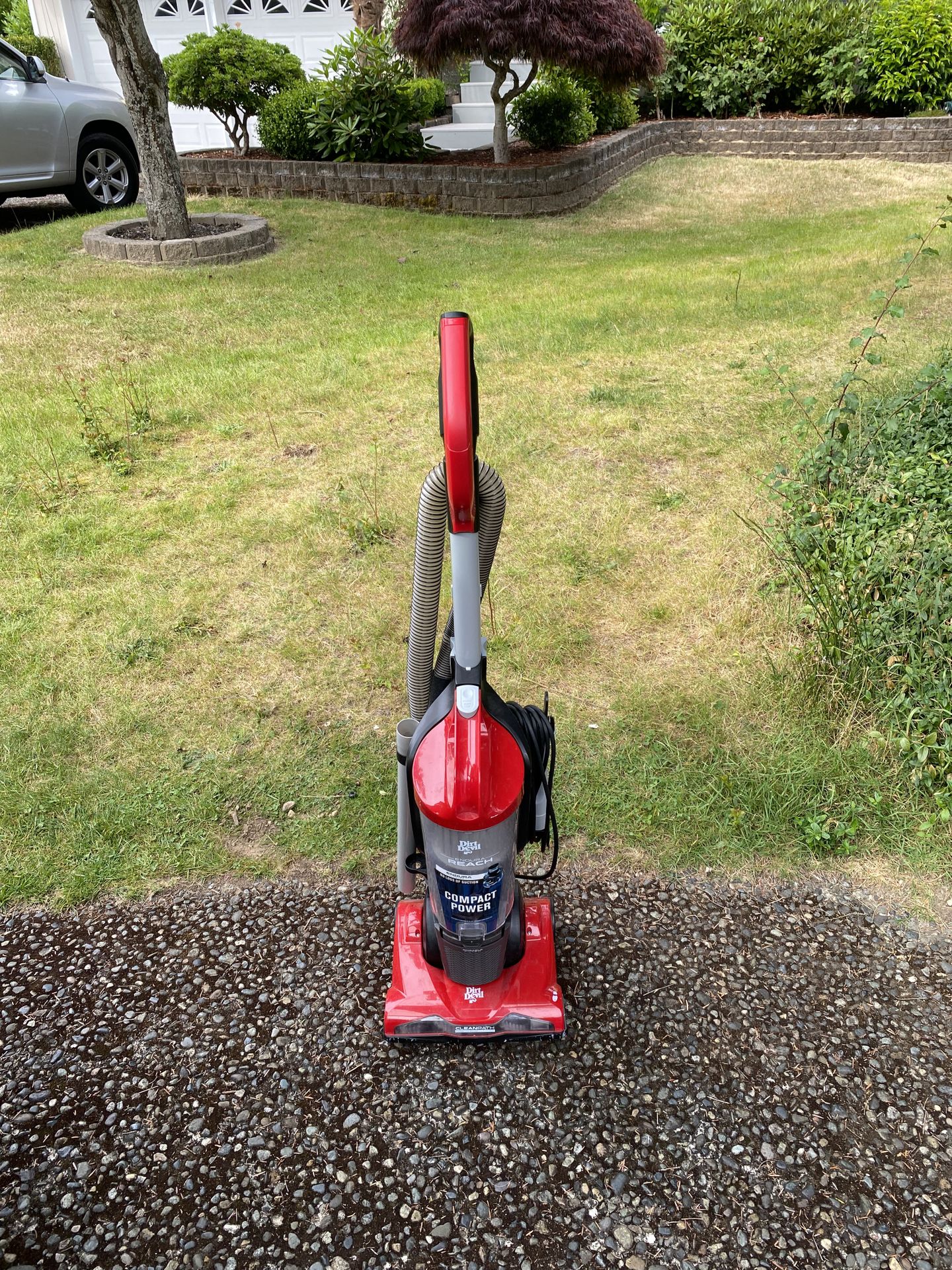 Dirt Devil Endura Reach Vacuum