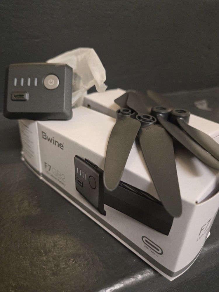 BWine 7 Drone's 2 New Battery And 4 New Blade Fan