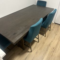 Table + Chair
