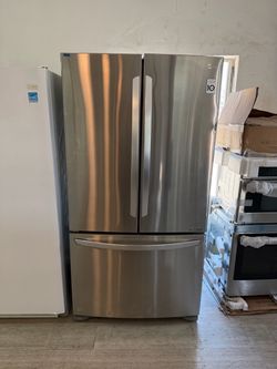 LG French Door Bottom Freezer Refrigerator