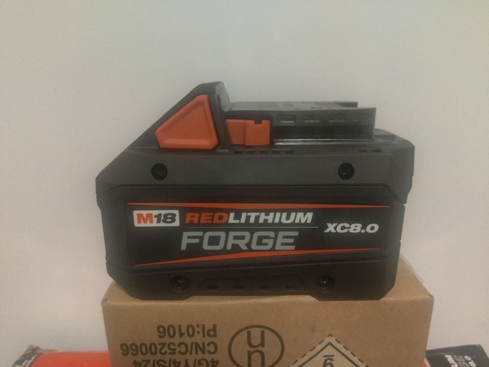 New Milwaukee M18 Forge 8.0 Battery