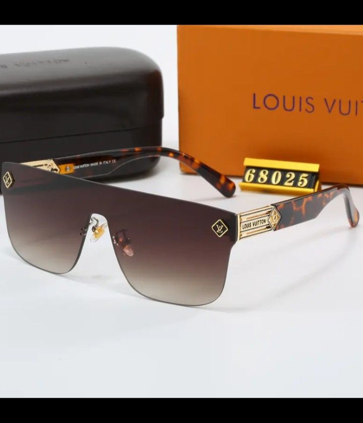 ** NEW ** FASHION RETRO SUNGLASSES **