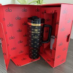 Alo 40oz Tumbler 