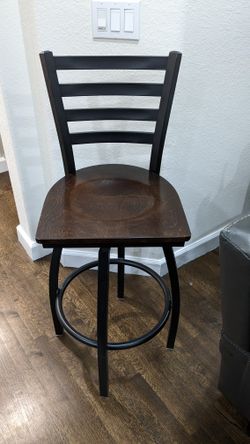 Black Swivel Metal Barstool With Walnut Wood Seat Bar Stool (3) Chair