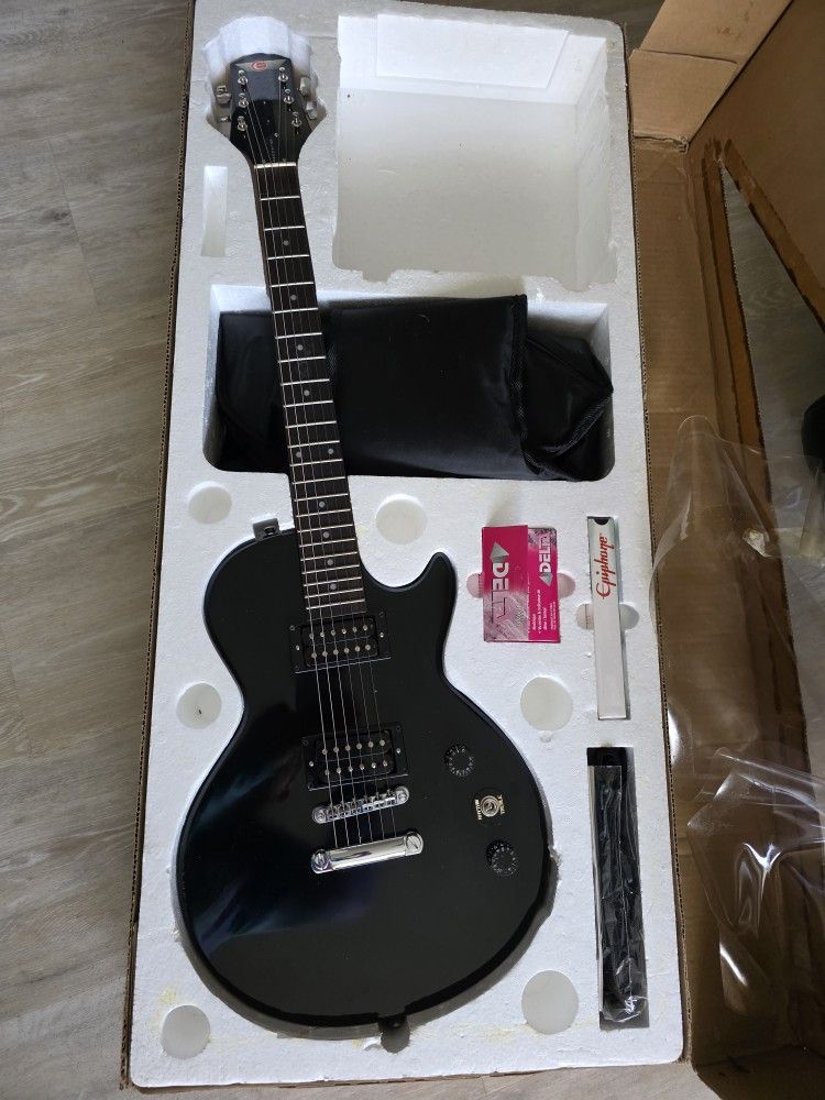 Epiphone Electric Guitar Player Pack