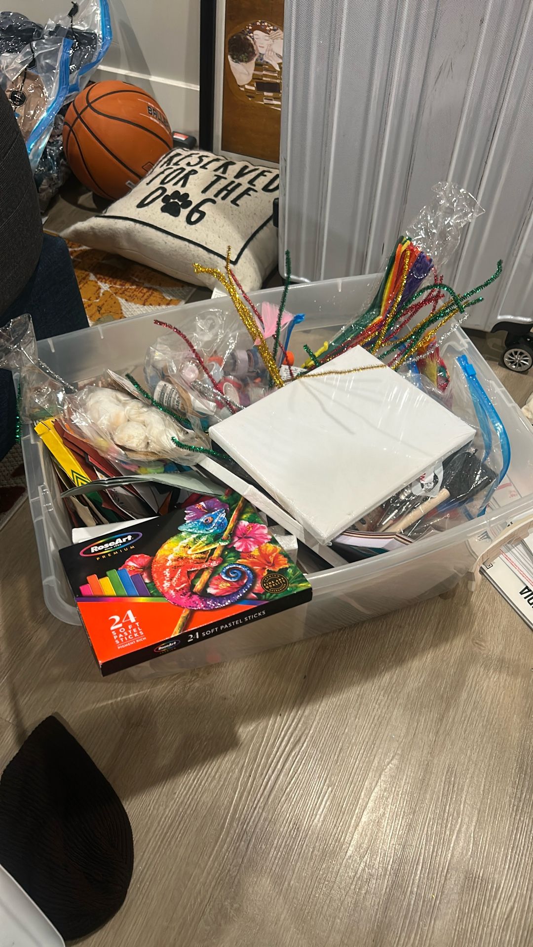 ART SUPPLIES - GREAT FOR TEACHERS OR CHILDREN