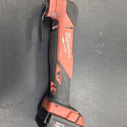 Milwaukee Cordless Oscillating Tool
