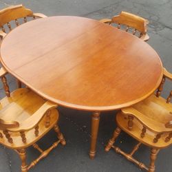 Ethan Allen Dining Table And Chairs With Extra Leaf 