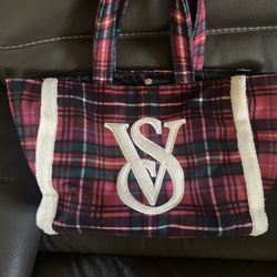  Victoria Secret Holiday Tote Bag
