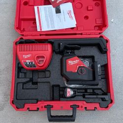 Milwaukee M12 Green 360-Degree Single Plane Laser Kit with 165 ft. Las...