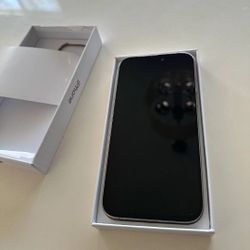 Apple IPhone 16 Pro Max UNLOCKED