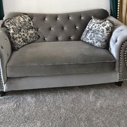 2pc elegant sofa and love seat