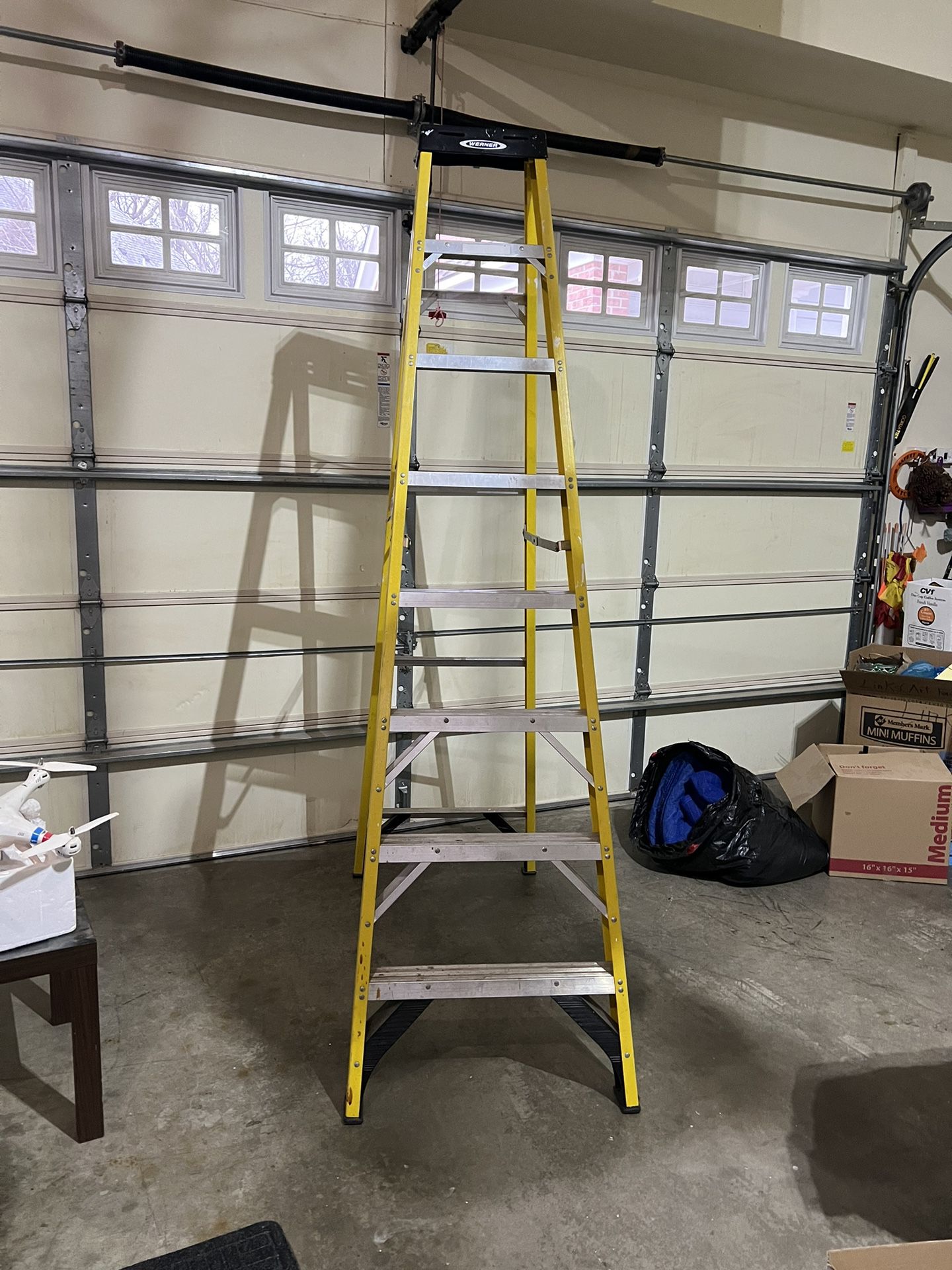 8ft Werner 300 lb Ladder